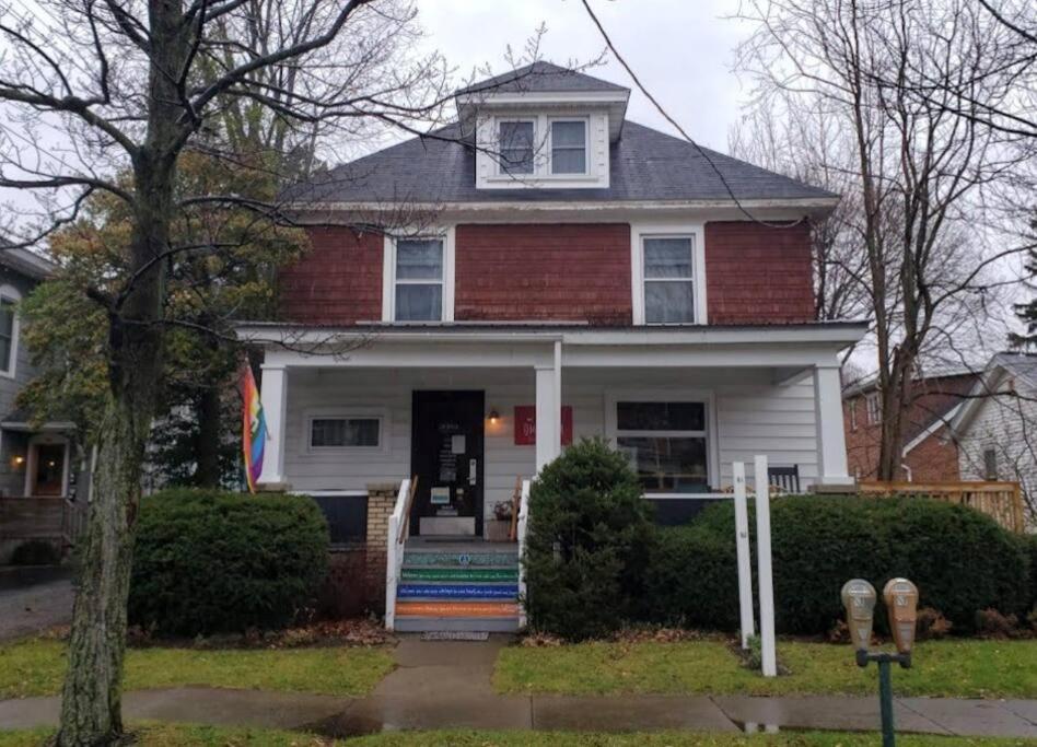 Large Bakery Apartment - Central Downtown Location Fredonia 외부 사진