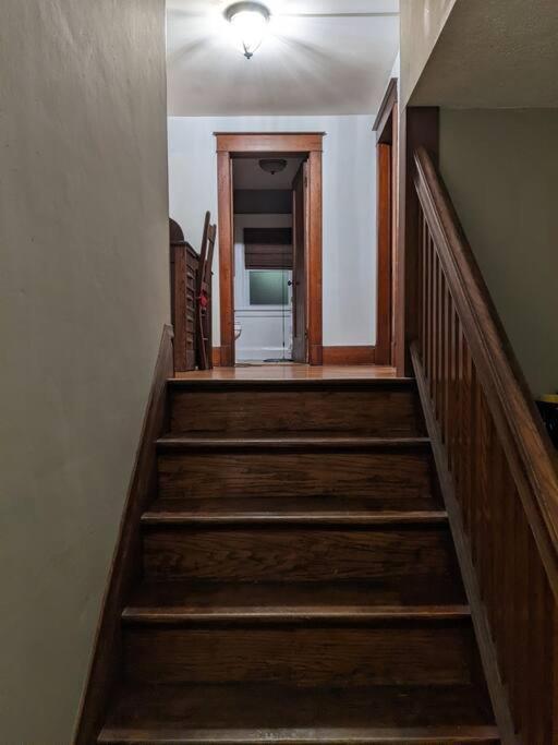 Large Bakery Apartment - Central Downtown Location Fredonia 외부 사진